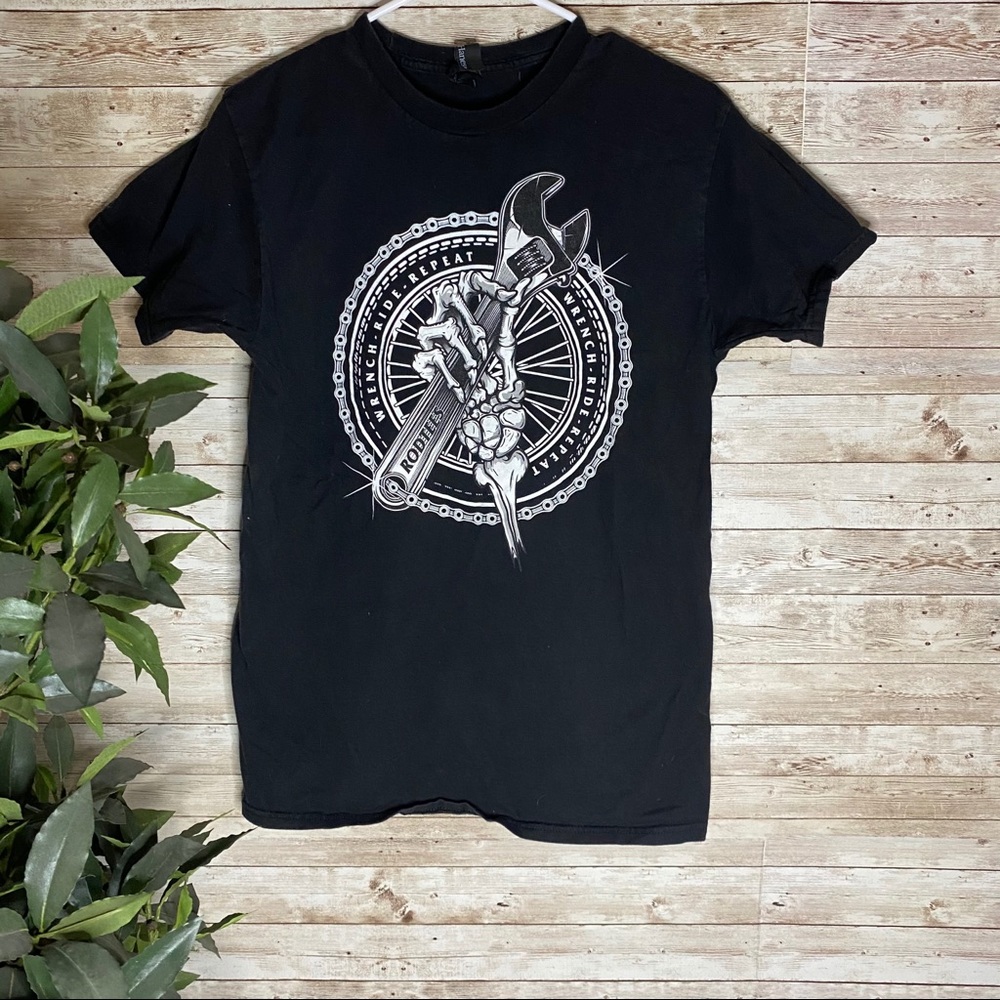 RodTees Graphic Tee